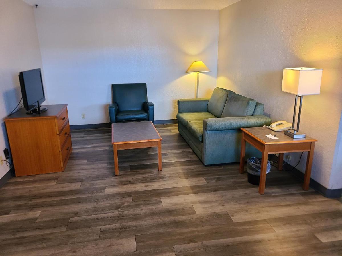 La Quinta Inn By Wyndham Farmington Eksteriør bilde